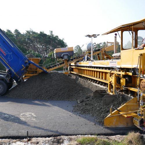 Erneuerung Der Betonfahrbahn BAB A9 Niemegk - Einbau Und ...